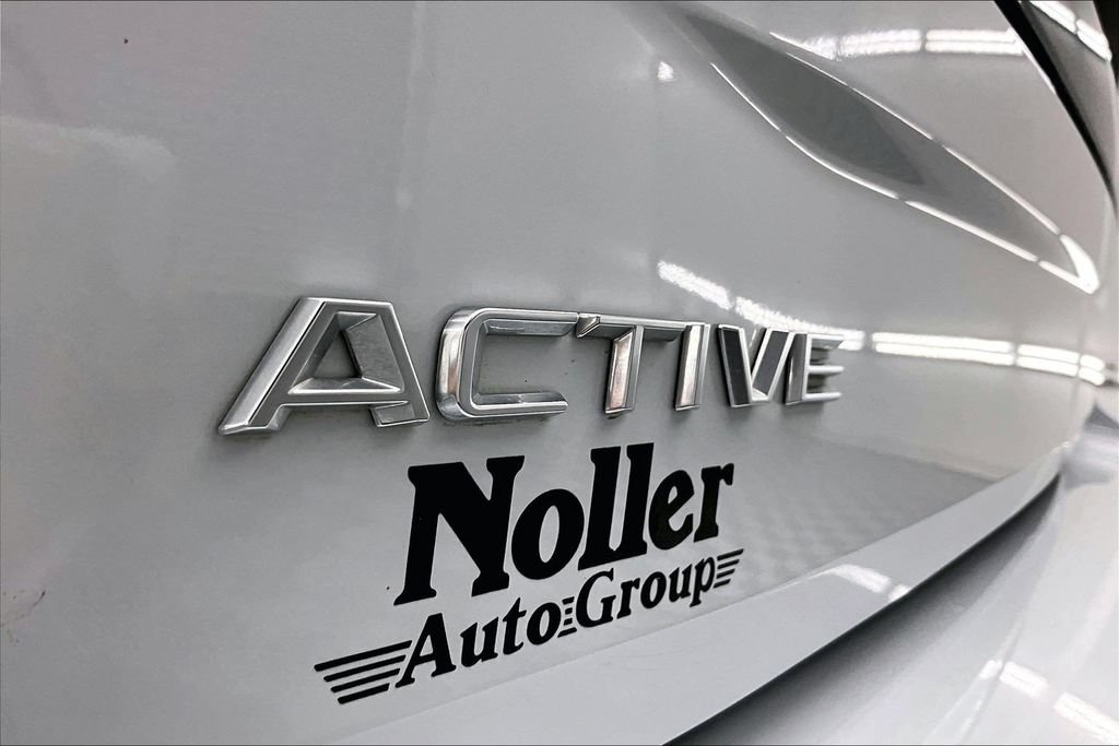 Certified 2025 Ford Expedition Active AWD/4WD image 8