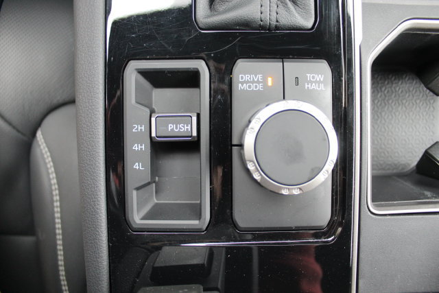 Used 2026 Toyota Tundra Limited AWD/4WD image 34
