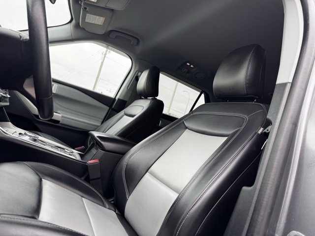 Certified 2022 Ford Explorer XLT w/ XLT Sport Appearance Package image 13