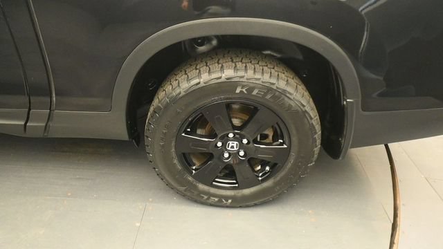 Used 2018 Honda Ridgeline Black Edition image 9