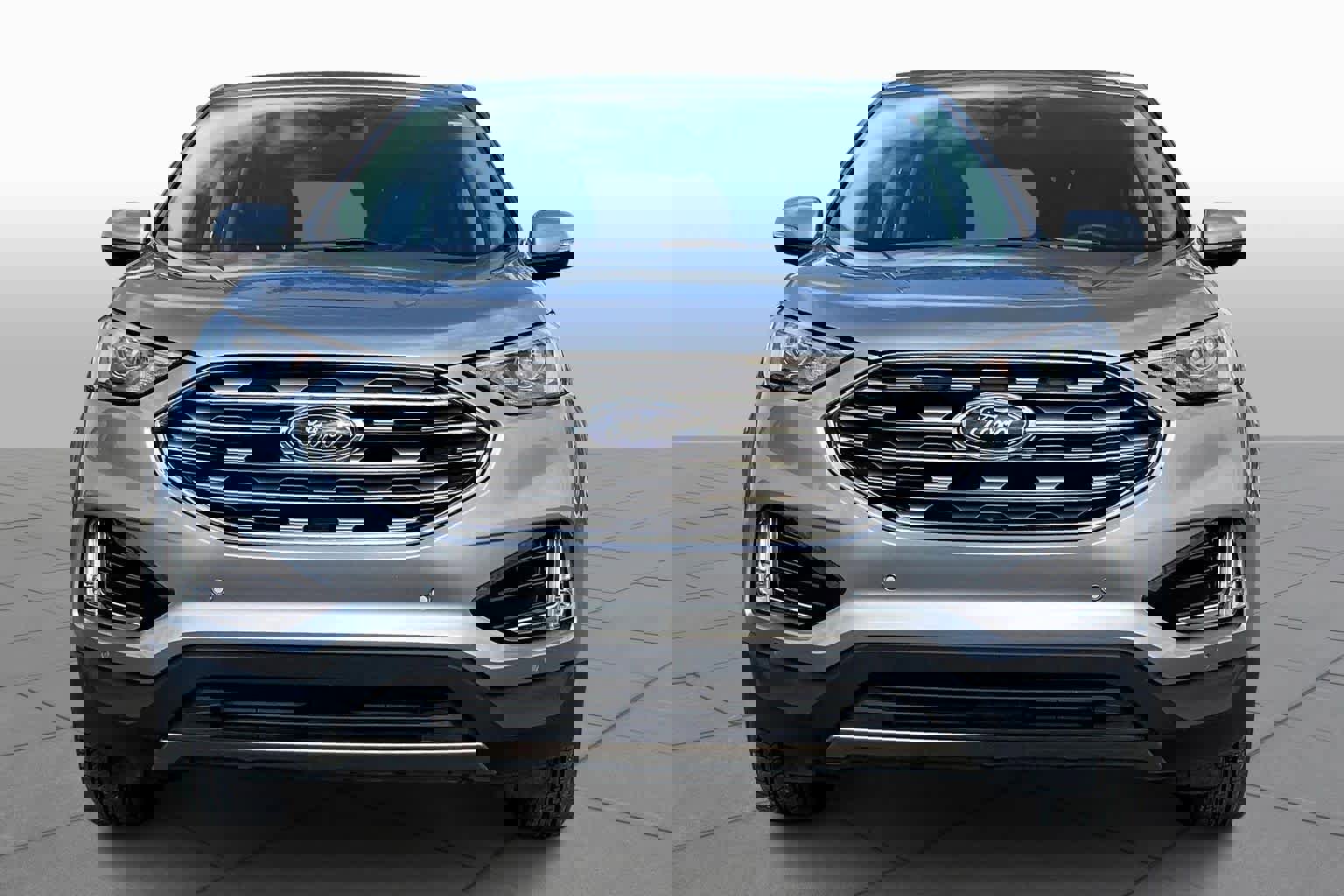 Certified 2024 Ford Edge Titanium image 3