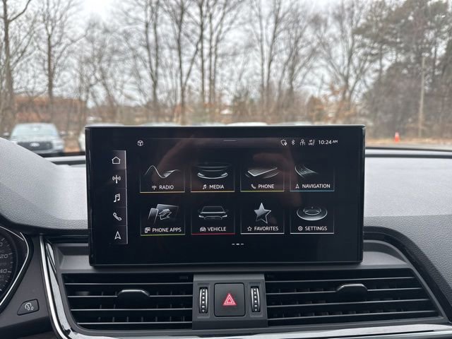 Used 2022 Audi Q5 2.0T Premium w/ Convenience Package image 16