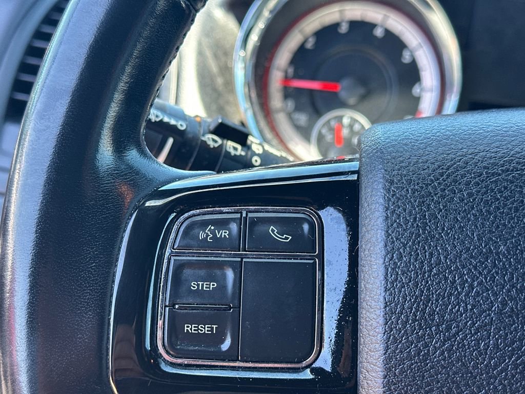 Used 2020 Dodge Grand Caravan SE FWD image 23