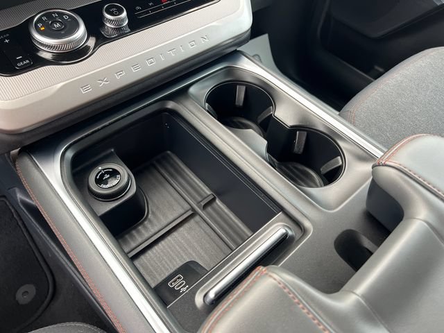 Certified 2025 Ford Expedition Active RWD image 22