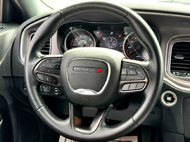 Used 2022 Dodge Charger SXT RWD image 26