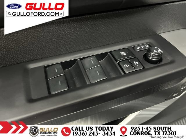 Used 2024 Toyota Sequoia Platinum AWD/4WD image 23
