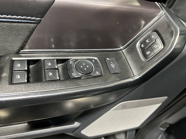 Certified 2025 Ford F150 Platinum w/ FX4 Off-Road Package AWD/4WD image 10