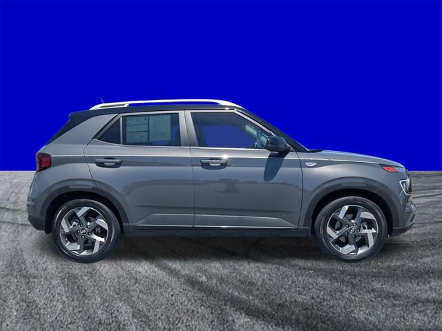 Used 2024 Hyundai Venue Limited image 6