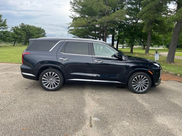 Used 2024 Hyundai Palisade Calligraphy AWD/4WD image 9