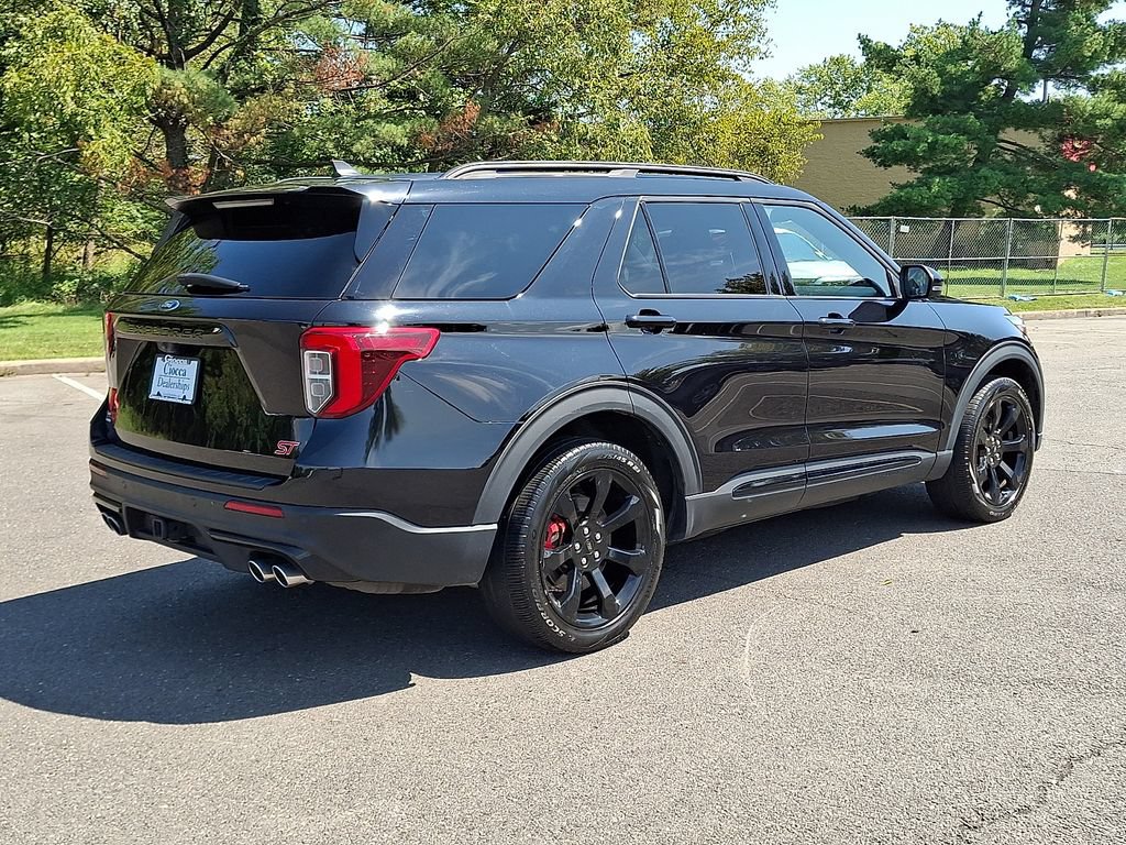 Certified 2023 Ford Explorer ST w/ Equipment Group 401A AWD/4WD image 9