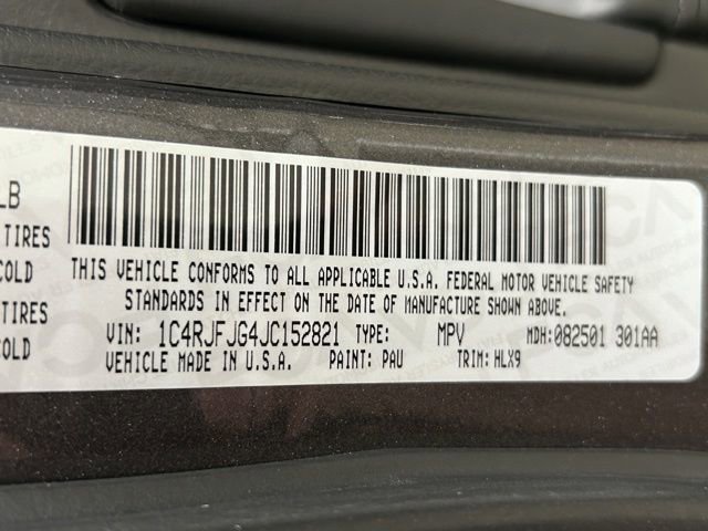 Used 2018 Jeep Grand Cherokee Summit AWD/4WD image 30