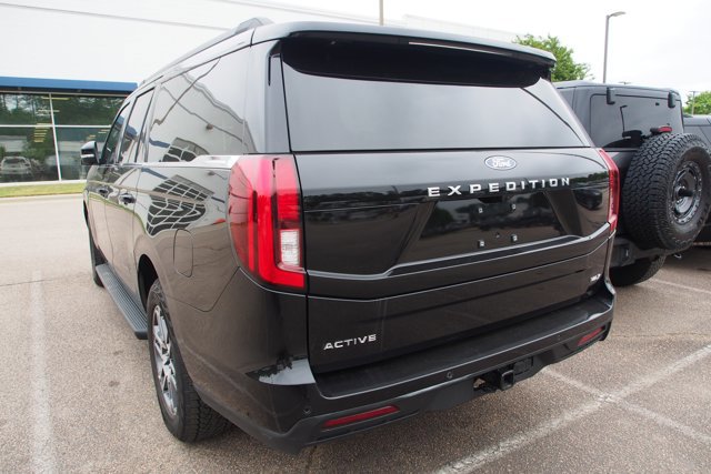Certified 2025 Ford Expedition Max Active AWD/4WD image 5