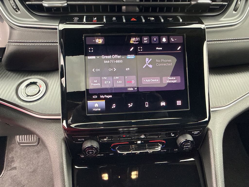 Used 2025 Jeep Grand Cherokee L Altitude image 31