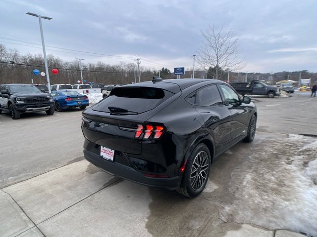 Certified 2025 Ford Mustang Mach-E Premium image 5