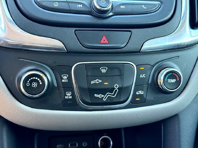 Used 2020 Chevrolet Equinox LS w/ LS Convenience Package FWD image 20