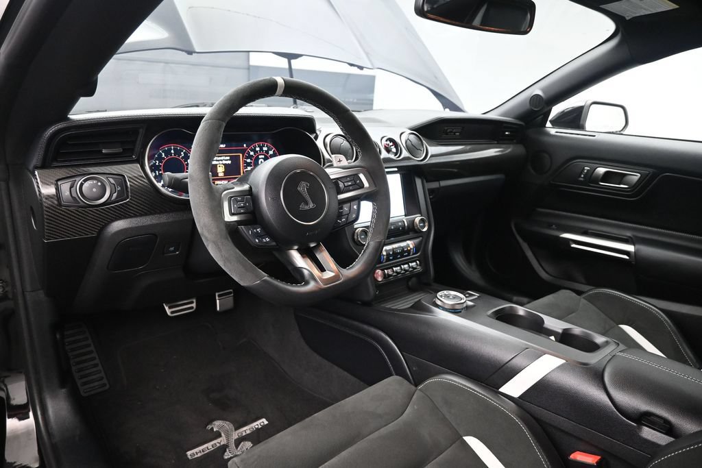Certified 2022 Ford Mustang Shelby GT500 w/ Carbon Fiber Track Pack RWD image 15