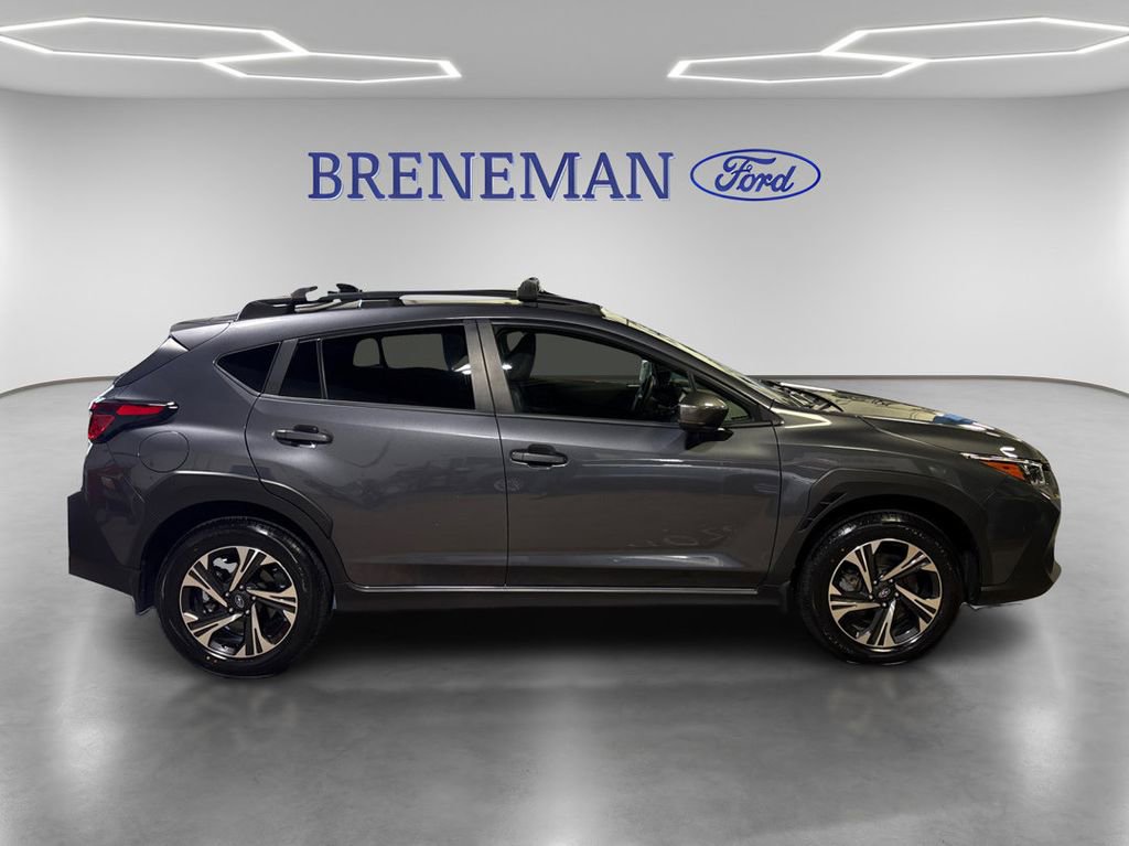 Used 2024 Subaru Crosstrek 2.0i Premium AWD/4WD image 4