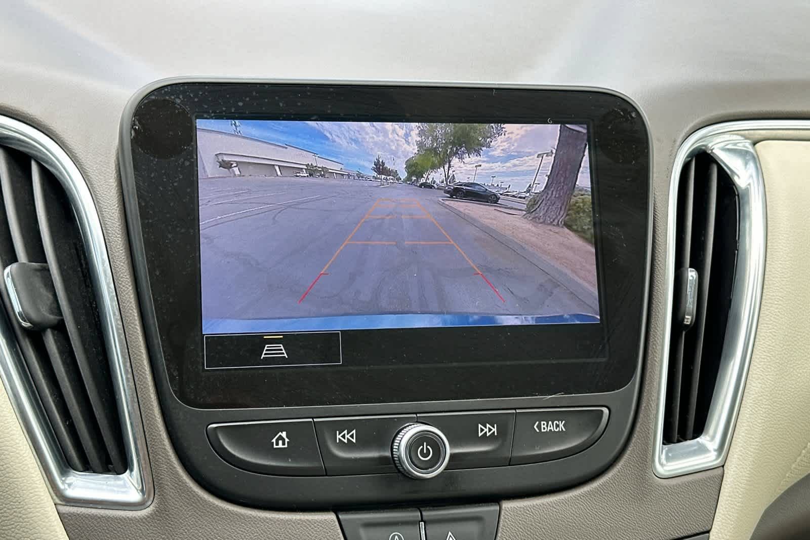 Used 2024 Chevrolet Malibu LT FWD image 19