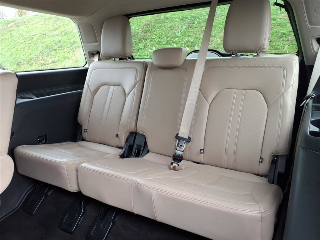Certified 2023 Ford Expedition Limited image 10