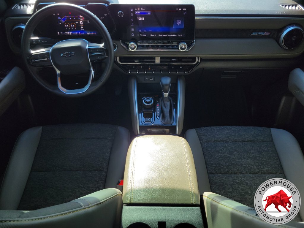 Used 2024 Chevrolet Colorado ZR2 w/ Technology Package AWD/4WD image 18