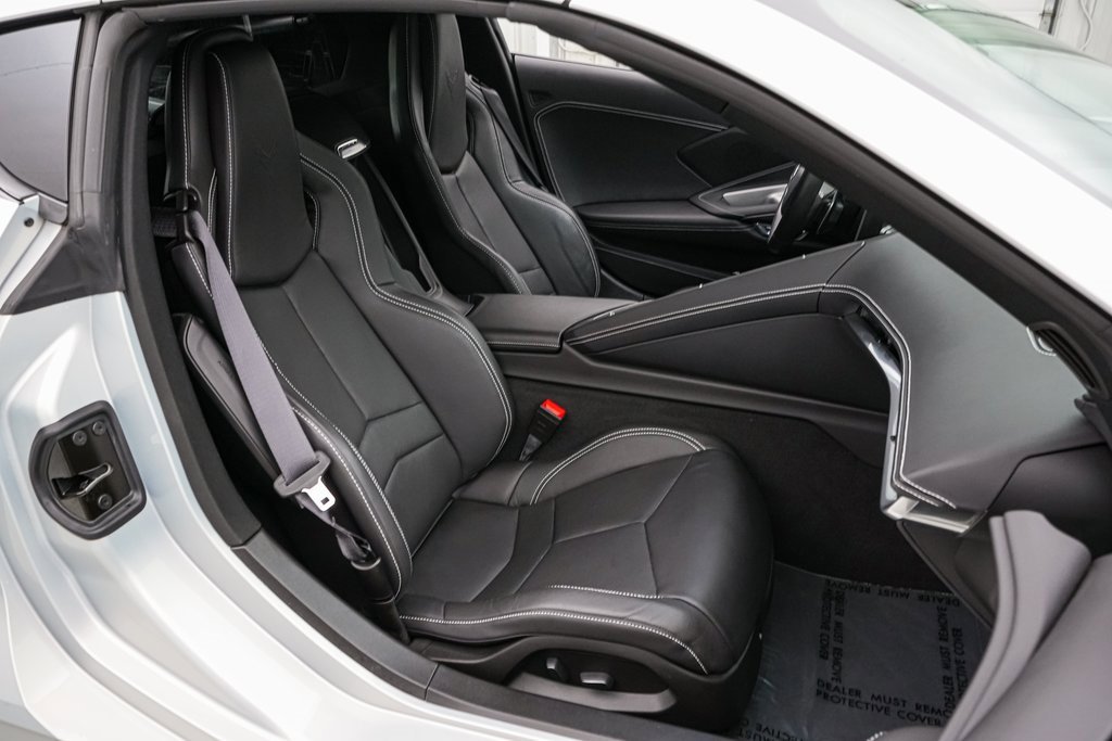 Used 2021 Chevrolet Corvette Stingray Coupe w/ 1LT image 39