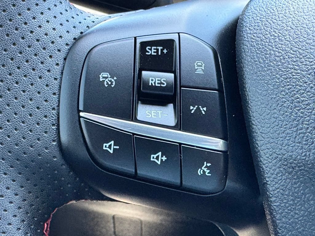 Certified 2023 Ford Escape ST-Line w/ Tech Pack #1 AWD/4WD image 33