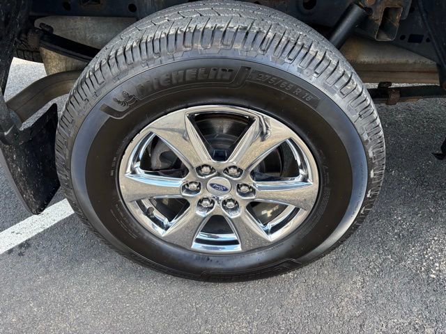 Certified 2019 Ford F150 XLT w/ Equipment Group 302A Luxury image 10