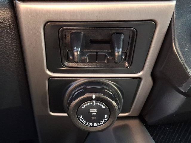 Certified 2022 Ford F350 Platinum AWD/4WD image 26