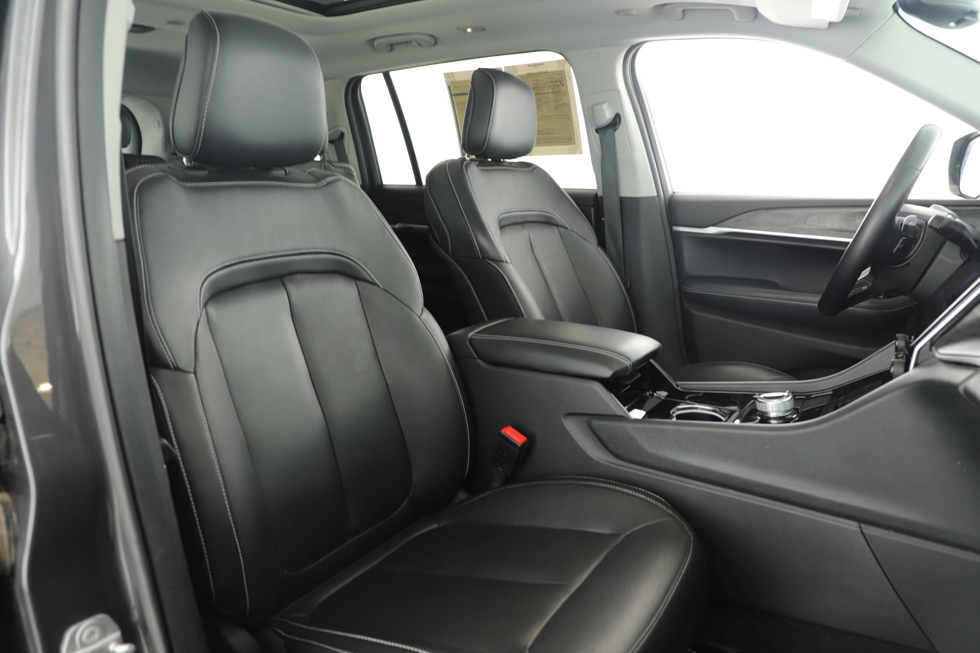 Used 2022 Jeep Grand Cherokee L Limited image 11