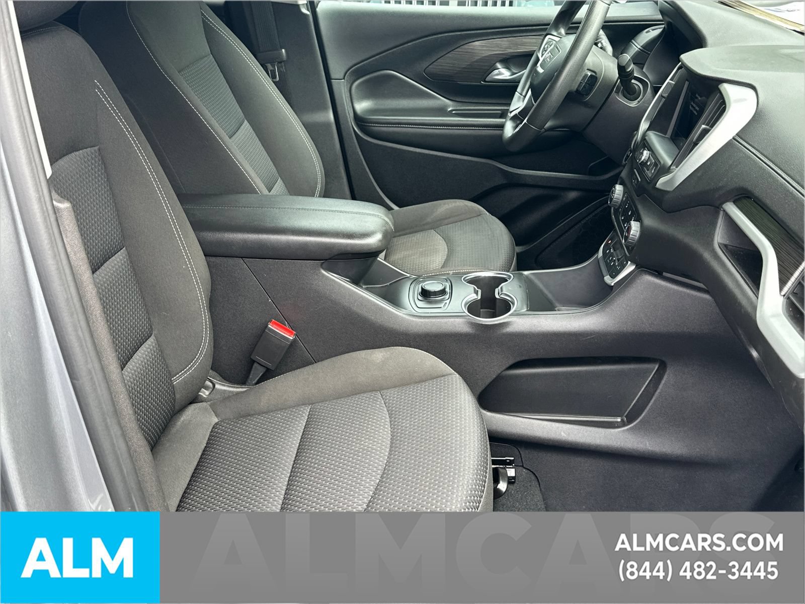 Used 2024 GMC Terrain SLE FWD image 15