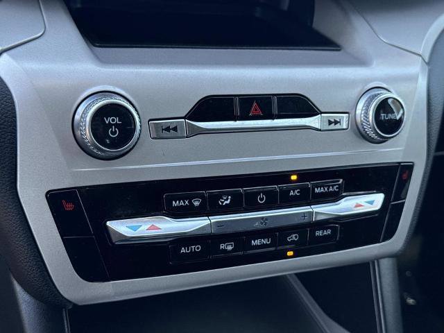 Certified 2023 Ford Explorer XLT image 14