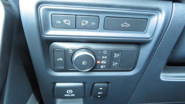 Certified 2022 Ford F150 Lariat w/ Equipment Group 502A High image 25