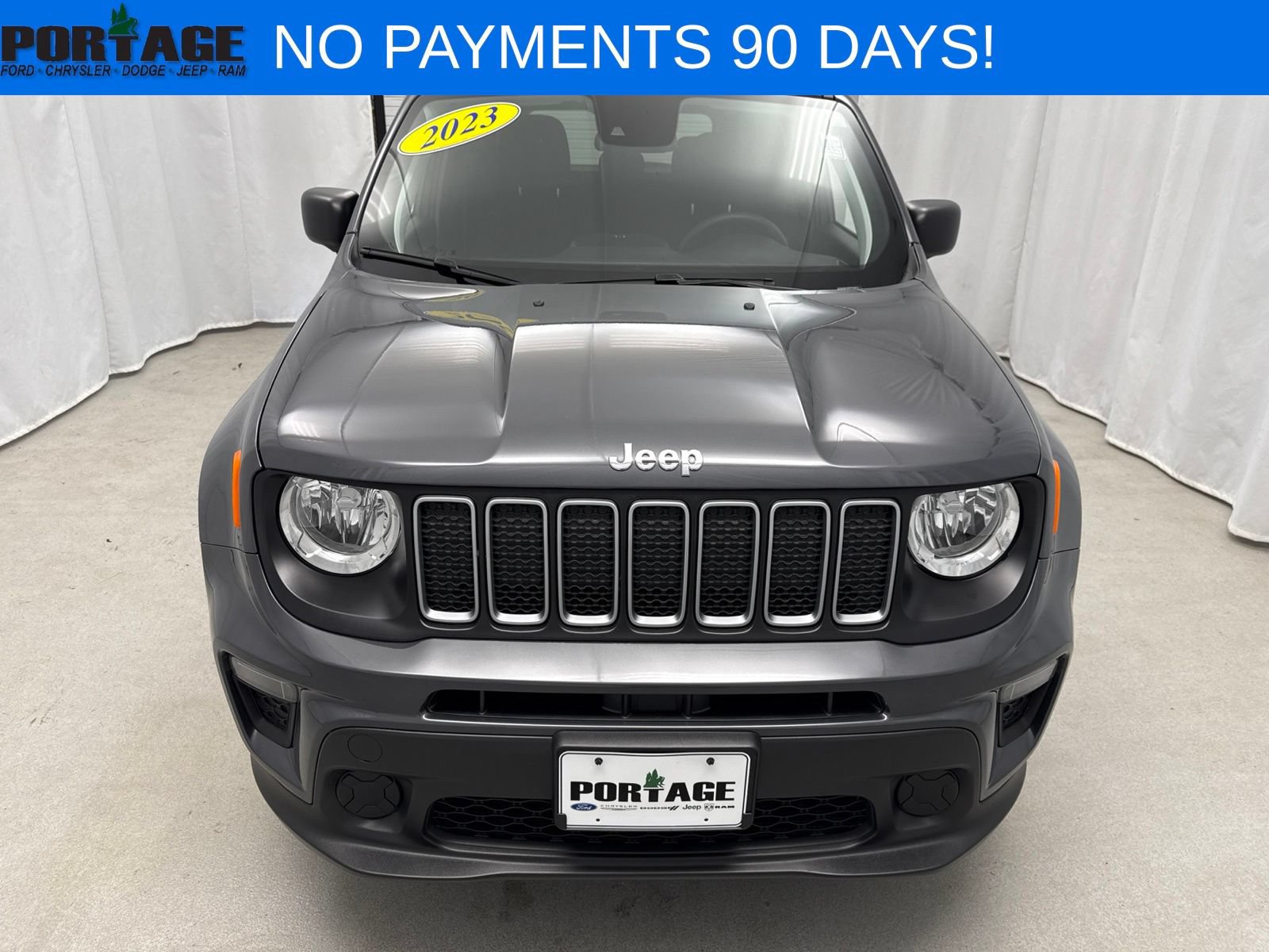 Used 2023 Jeep Renegade Latitude AWD/4WD image 6