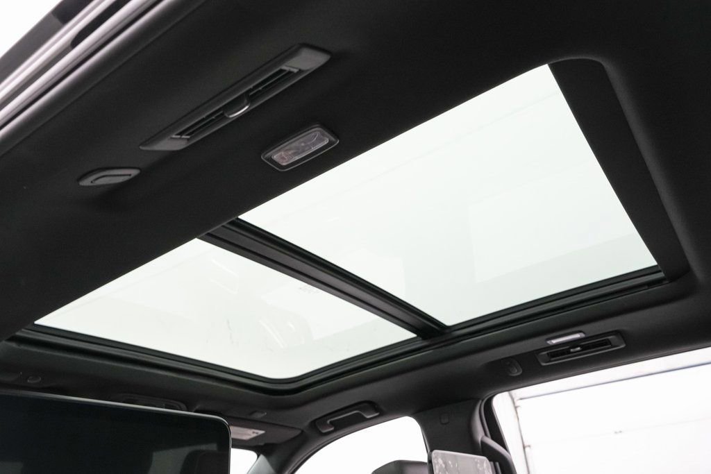 Used 2024 GMC Yukon Denali Ultimate image 23