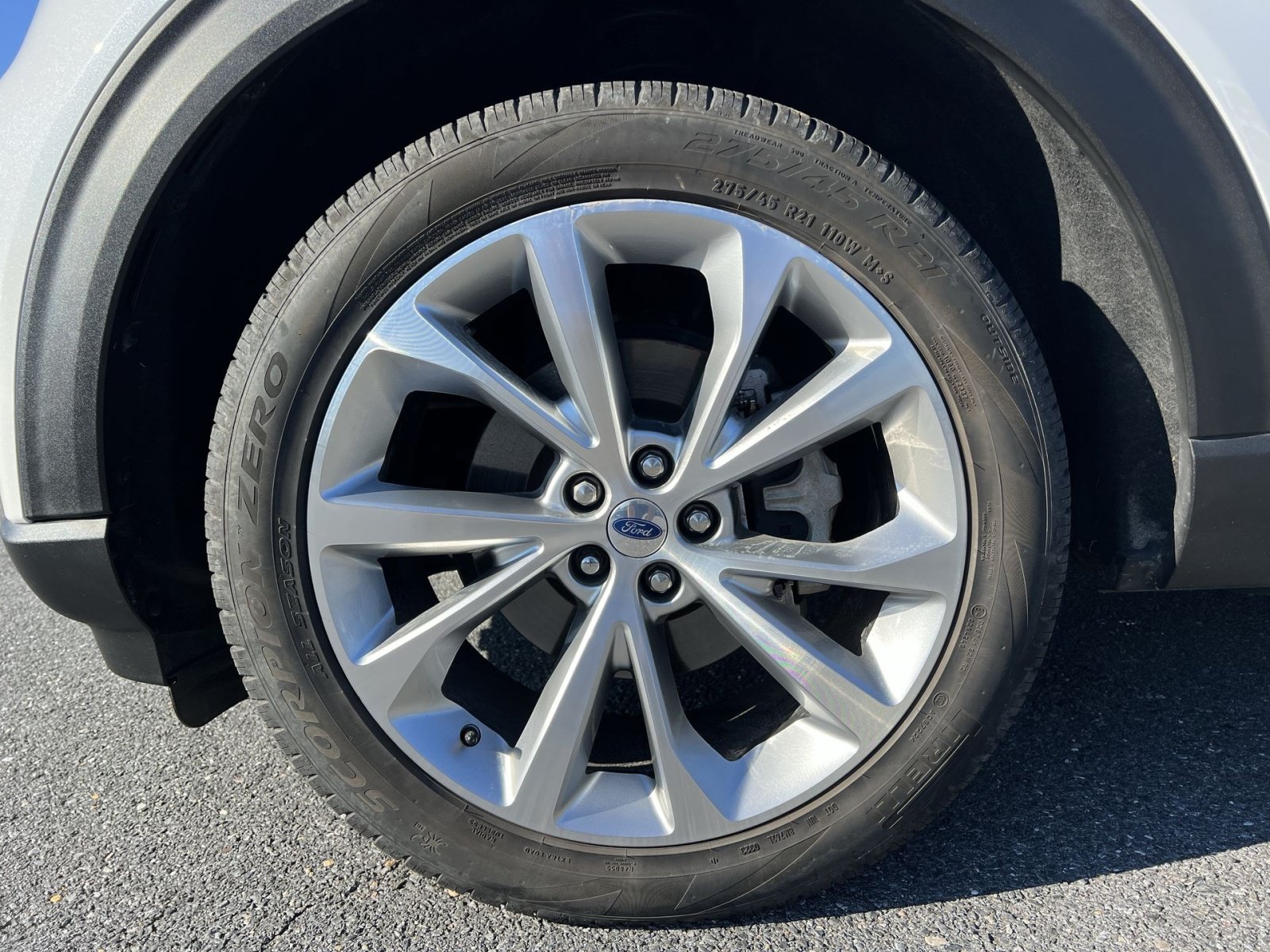 Certified 2023 Ford Explorer Platinum w/ Technology Package AWD/4WD image 12