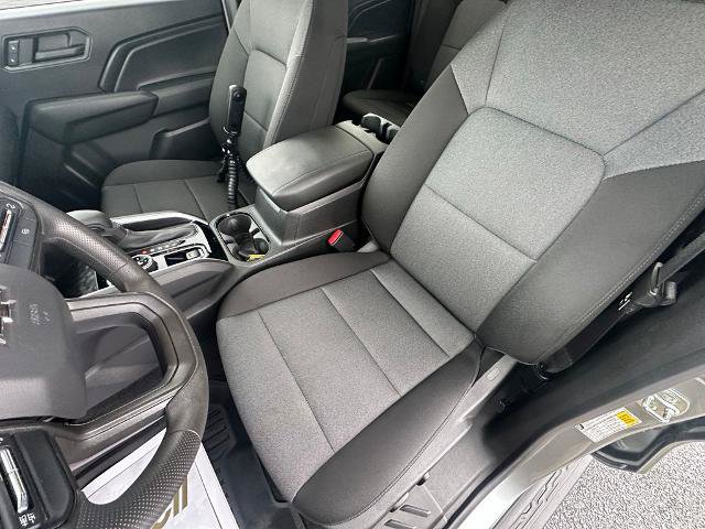 Used 2024 Chevrolet Colorado Trail Boss w/ LPO, Dark Essentials Package AWD/4WD image 15