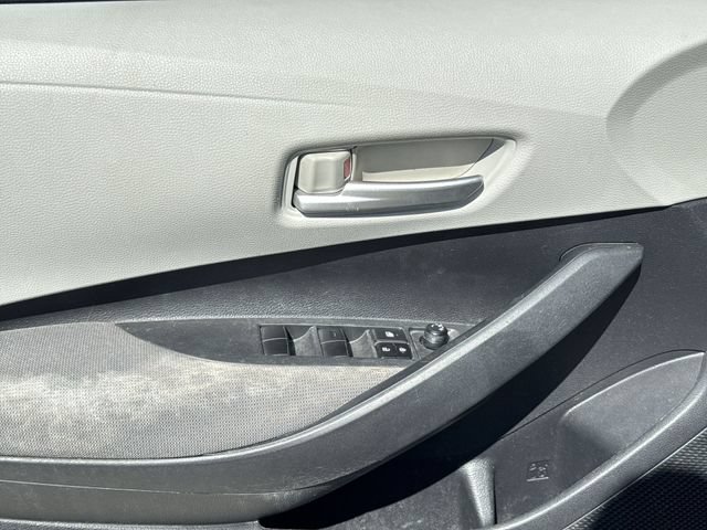 Used 2020 Toyota Corolla L FWD image 13