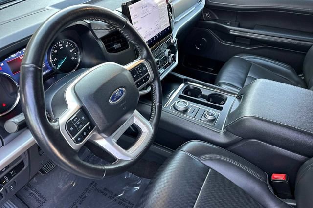 Certified 2024 Ford Expedition Max XLT image 4