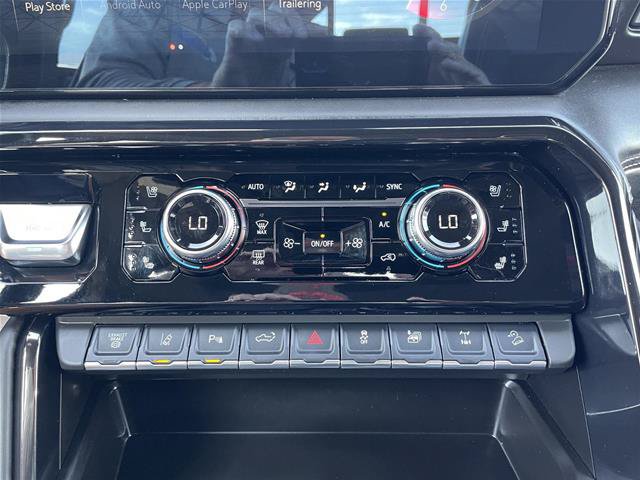 Used 2025 GMC Sierra 2500 AT4X AWD/4WD image 28