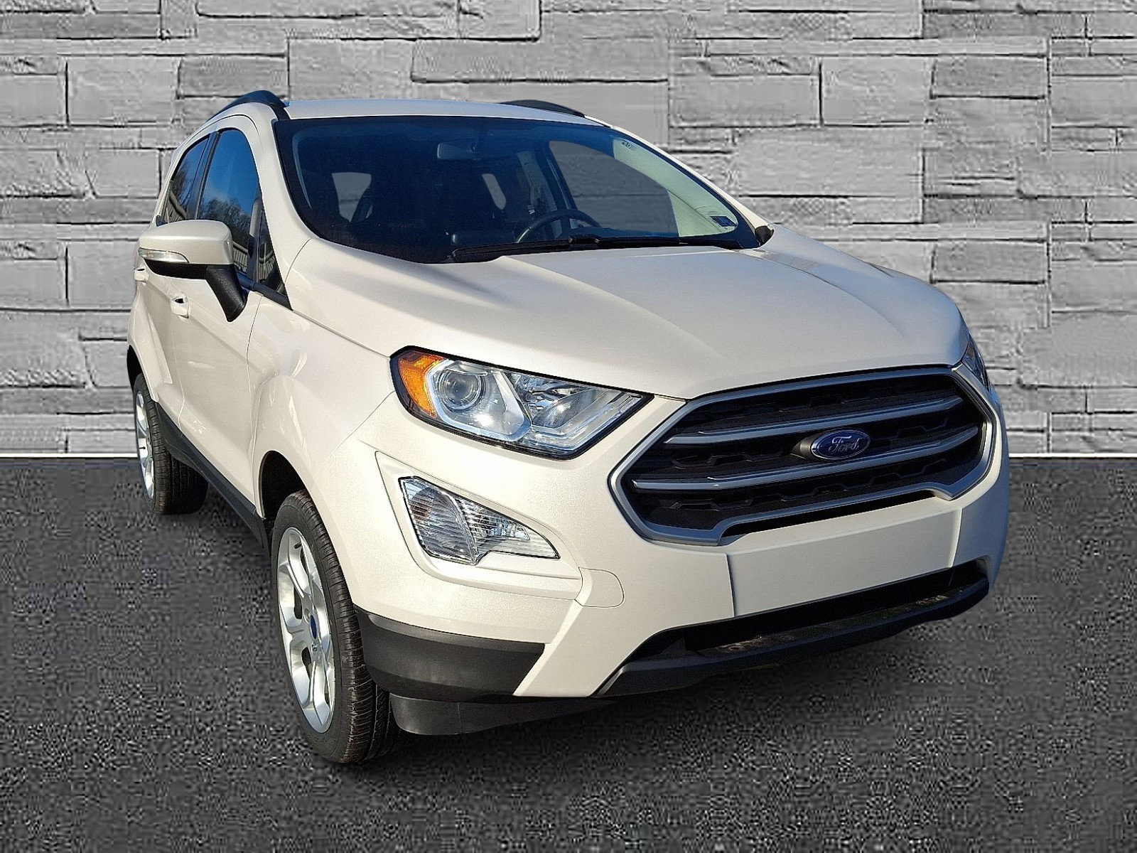 Certified 2022 Ford EcoSport SE w/ SE Appearance Package image 2