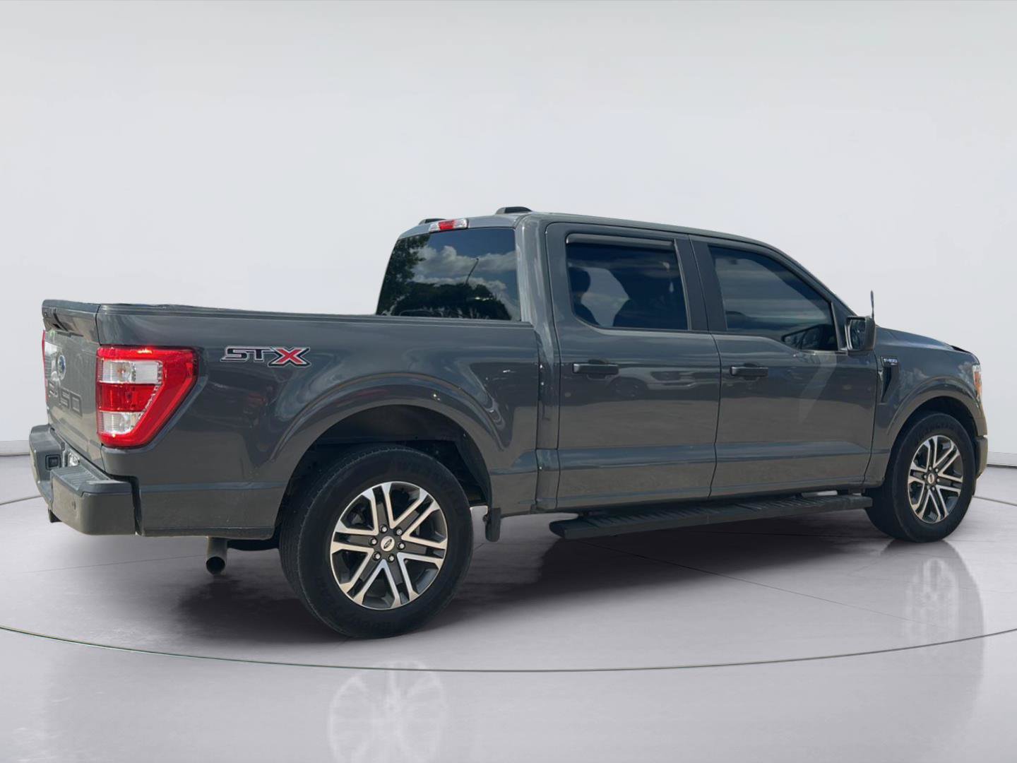 Certified 2021 Ford F150 XL w/ STX Appearance Package RWD image 4