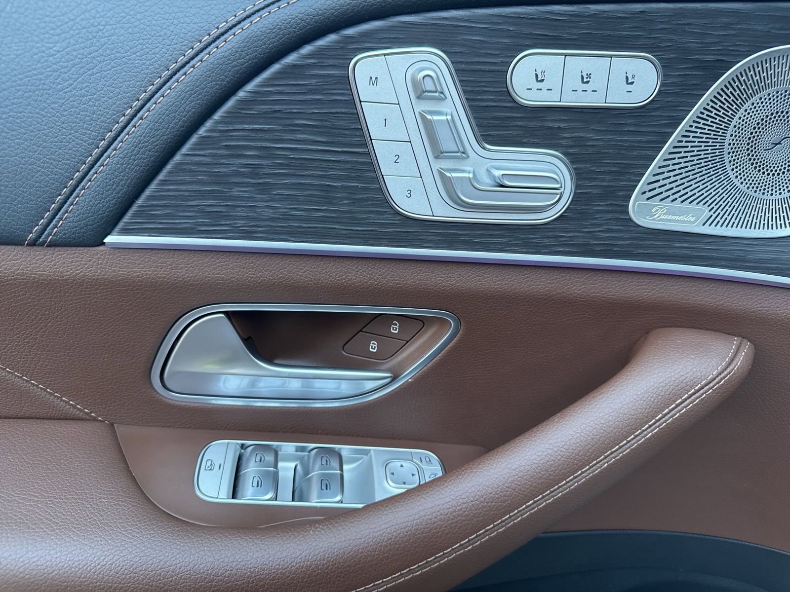 Used 2024 Mercedes-Benz GLE 350 4MATIC image 30