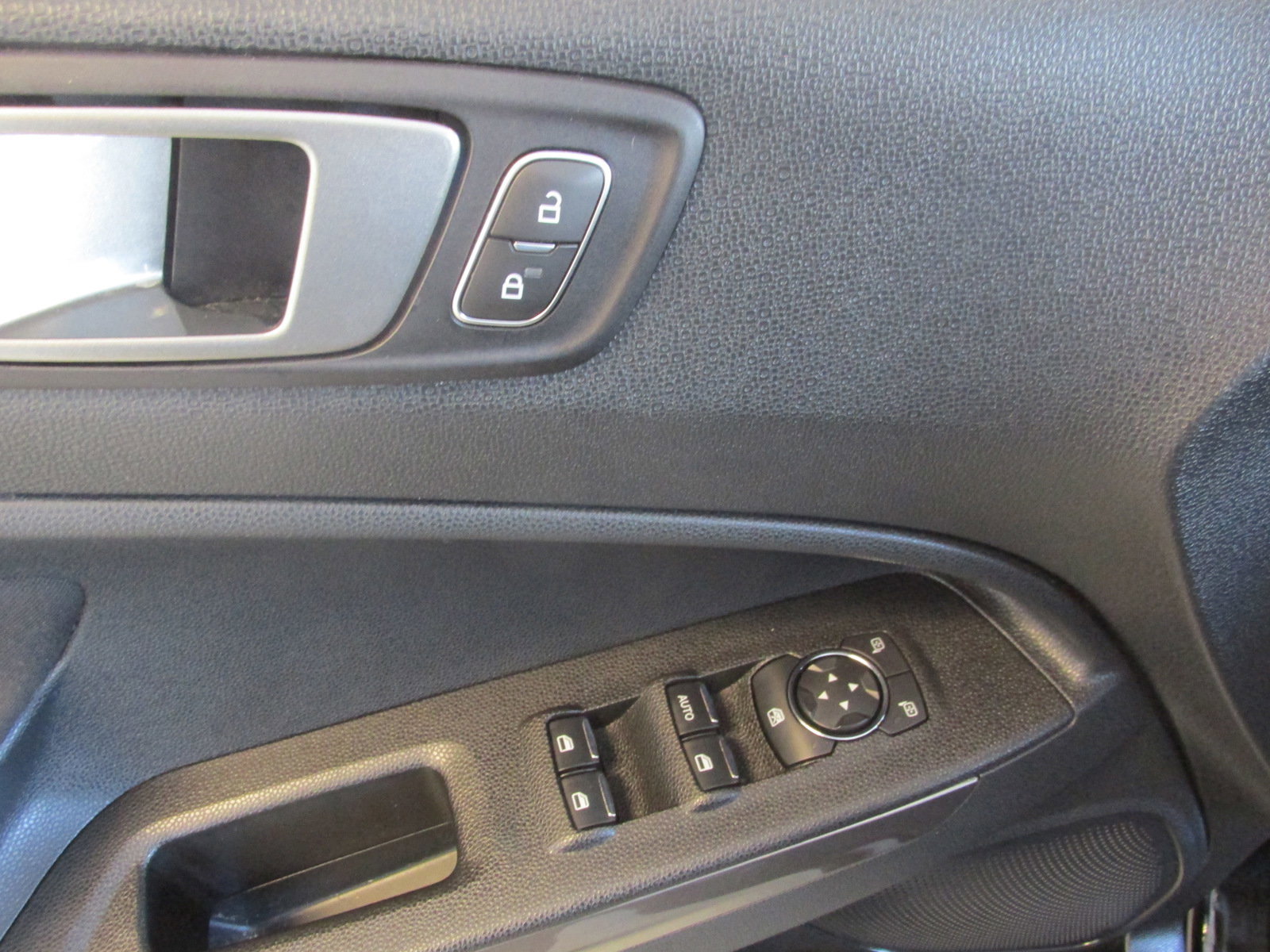 Certified 2022 Ford EcoSport SE w/ SE Convenience Package image 29