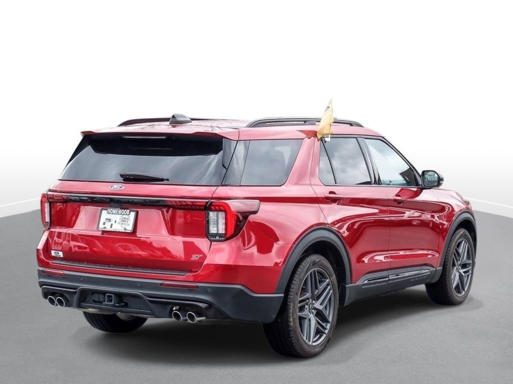Certified 2025 Ford Explorer ST image 5