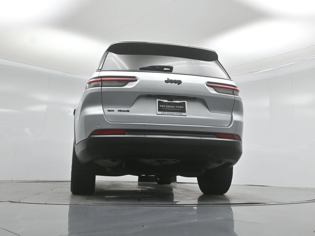 Used 2021 Jeep Grand Cherokee L Laredo AWD/4WD image 47