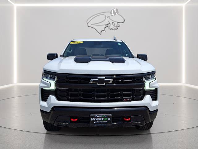 Used 2025 Chevrolet Silverado 1500 LT Trail Boss AWD/4WD image 2