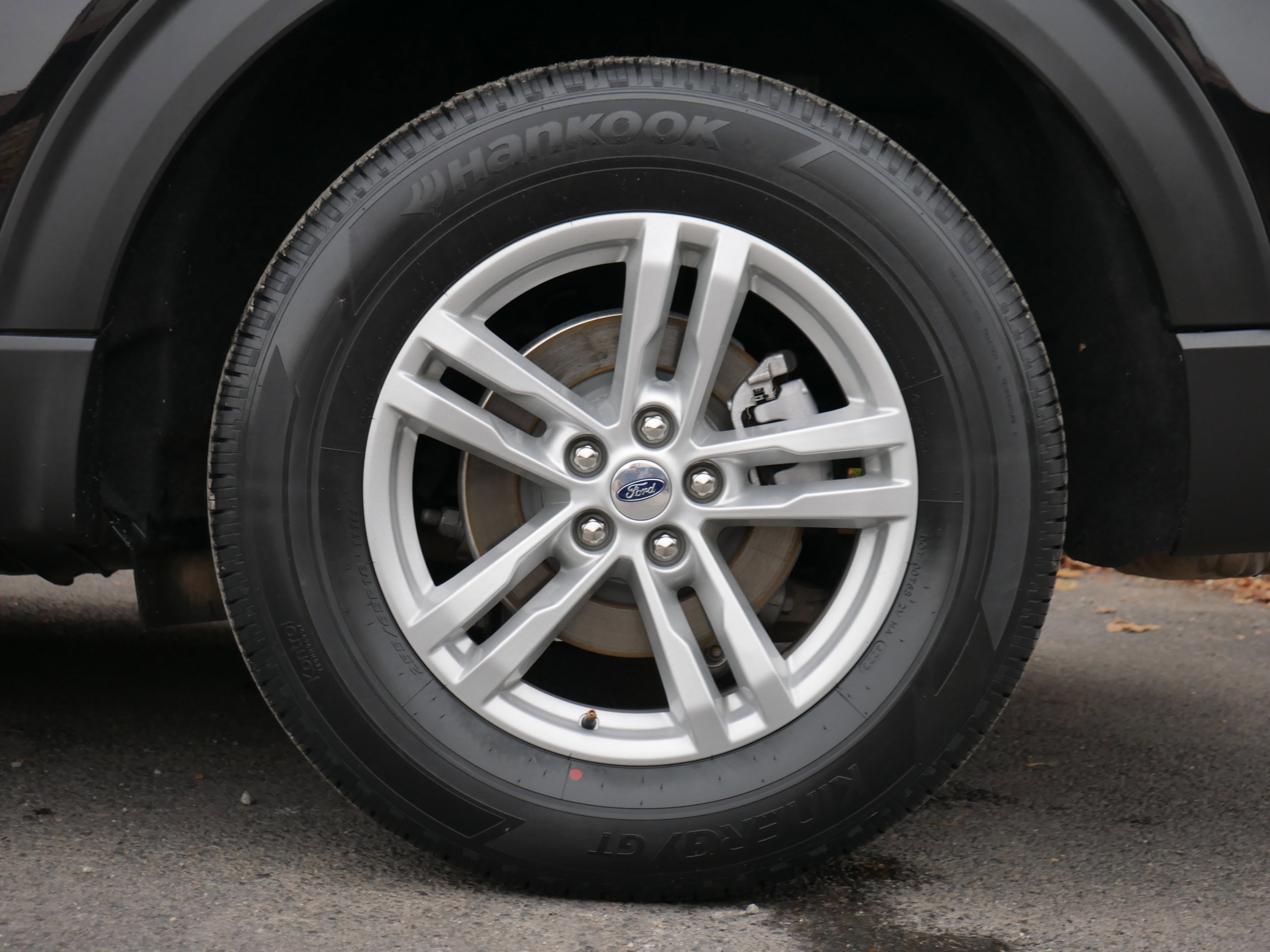 Certified 2024 Ford Explorer XLT w/ Equipment Group 202A image 21