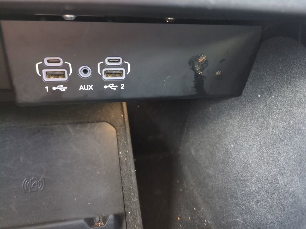 Used 2024 Jeep Wagoneer L Series II w/ Flexible Seating Group image 20