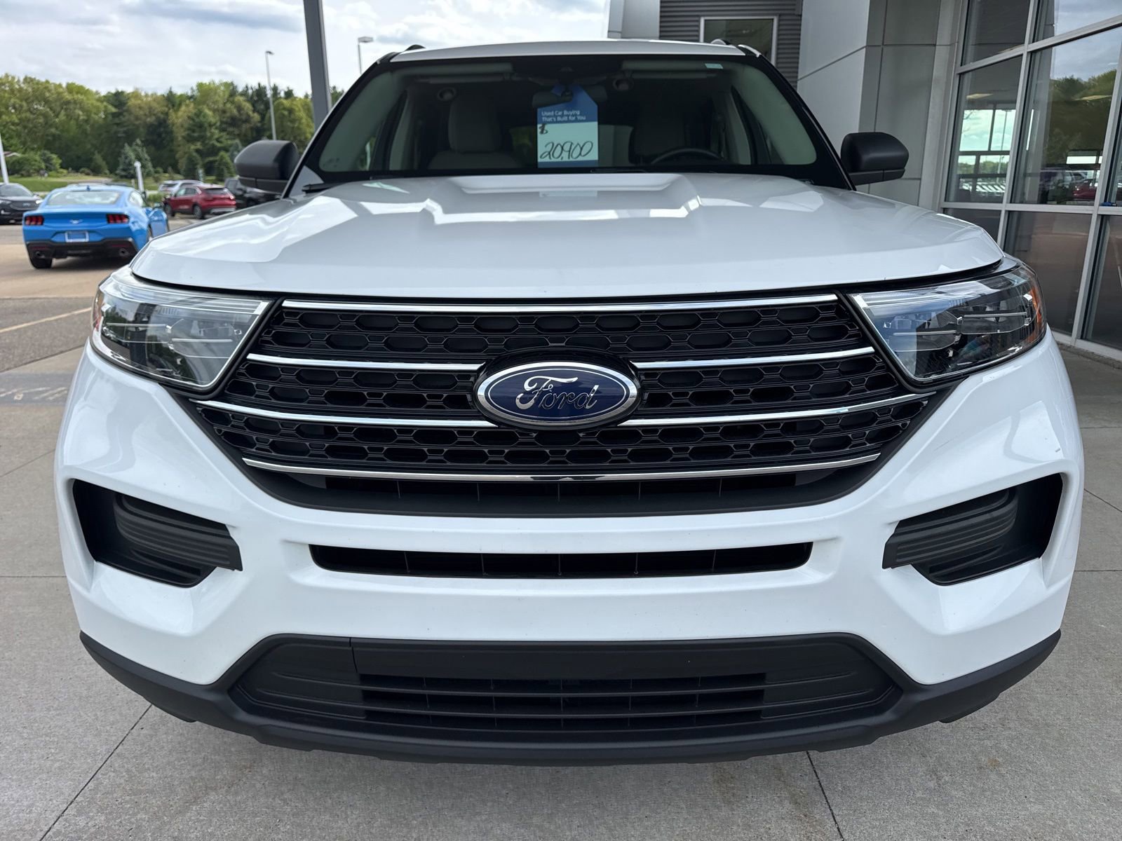 Certified 2020 Ford Explorer XLT w/ Comfort Package AWD/4WD image 11