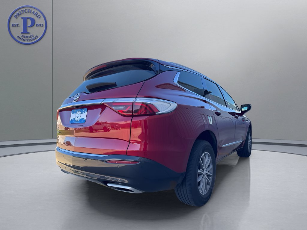 Used 2023 Buick Enclave Essence FWD image 13